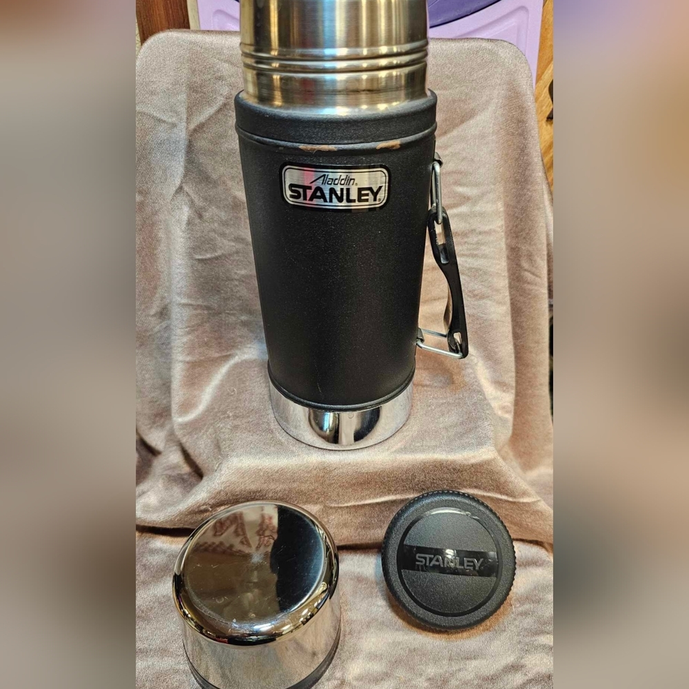 Vintage Aladdin Stanley Thermos A-1350B 24oz Wide Mouth Black Vacuum Bottle 1995